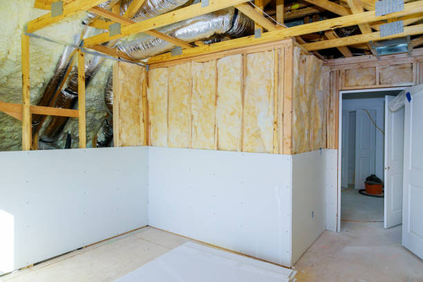 Best Insulation Installation Services in Country Club Estates, GA